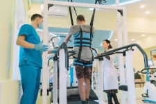 Почти 28 тысяч человек прошли медицинскую реабилитацию в 2025 году на Ставрополье